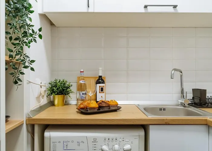 Nomad In The Centre Boekarest