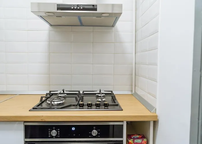 Nomad In The Centre Boekarest