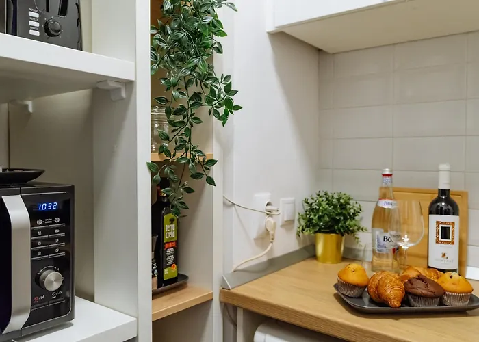 Nomad In The Centre بوخارست