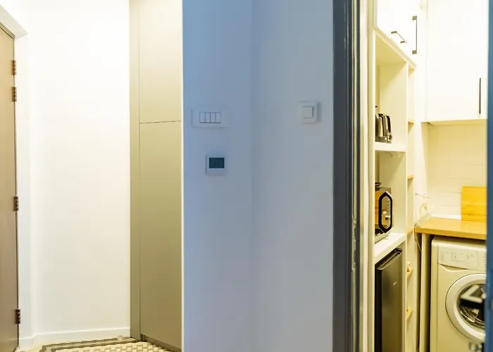 Nomad In The Centre * Bukarest